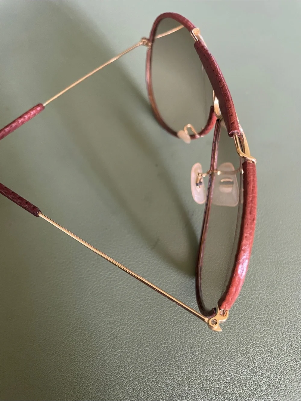 Ray-Ban Men’s Brown Gradient Lens Aviator Sunglasses with Gold Frame